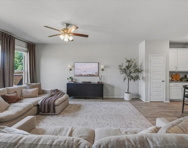 10920 Elata Drive - Photo Thumbnail 10