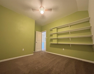 5030 Royal Springs Drive - Photo Thumbnail 22