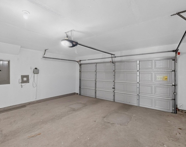 717 Gallant Court - Photo Thumbnail 28