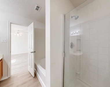 717 Gallant Court - Photo Thumbnail 20
