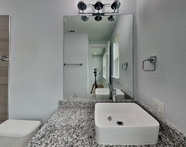 217 S Village Way - Photo Thumbnail 17
