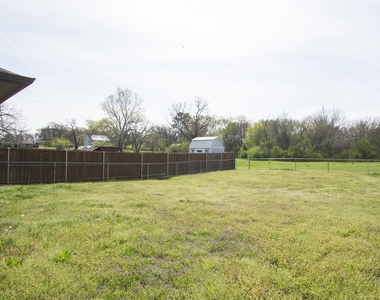 700 E Bullock Street - Photo Thumbnail 15