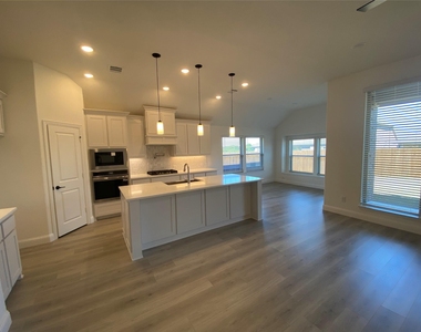 2012 Hickory Chase Lane - Photo Thumbnail 2