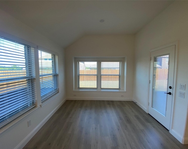 2012 Hickory Chase Lane - Photo Thumbnail 18