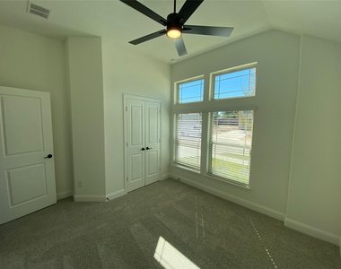 2012 Hickory Chase Lane - Photo Thumbnail 7