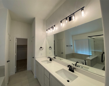2012 Hickory Chase Lane - Photo Thumbnail 23