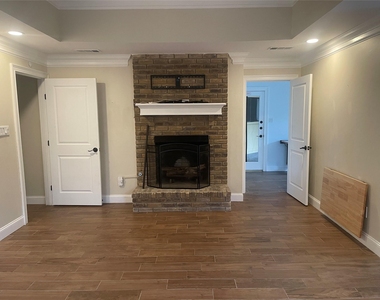 12112 Cross Creek Drive - Photo Thumbnail 20