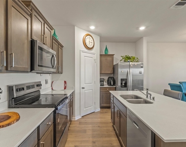 1437 Millstead Rill Drive - Photo Thumbnail 9