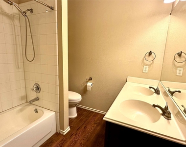 1402 Peregrine Street - Photo Thumbnail 8