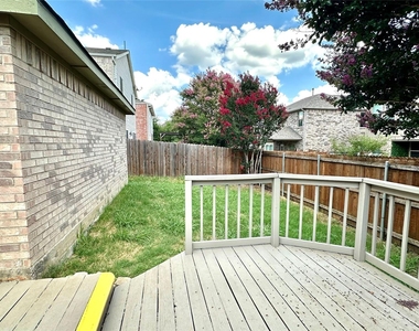 1402 Peregrine Street - Photo Thumbnail 2
