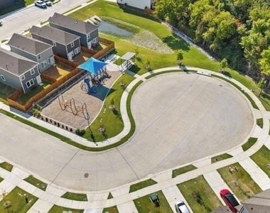 119 Tall Cedar Way - Photo Thumbnail 15
