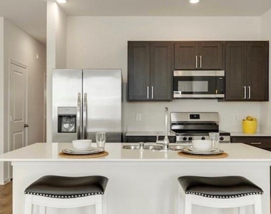 119 Tall Cedar Way - Photo Thumbnail 4