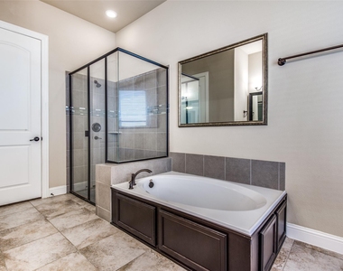 511 Kimblewick Drive - Photo Thumbnail 8