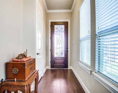 511 Kimblewick Drive - Photo Thumbnail 3