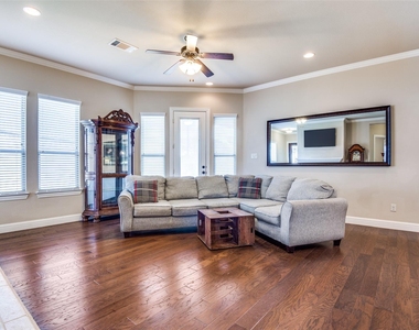 511 Kimblewick Drive - Photo Thumbnail 4