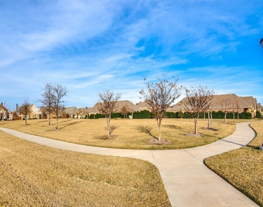 511 Kimblewick Drive - Photo Thumbnail 16