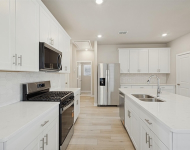 122 Winchester Hill Lane - Photo Thumbnail 7
