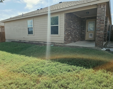 1412 Meadow Creek Drive - Photo Thumbnail 20