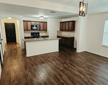 1412 Meadow Creek Drive - Photo Thumbnail 7