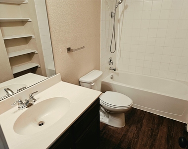 1412 Meadow Creek Drive - Photo Thumbnail 17