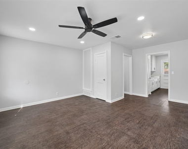 2333 Bird Street - Photo Thumbnail 10