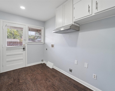 2333 Bird Street - Photo Thumbnail 16