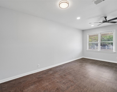 2333 Bird Street - Photo Thumbnail 14