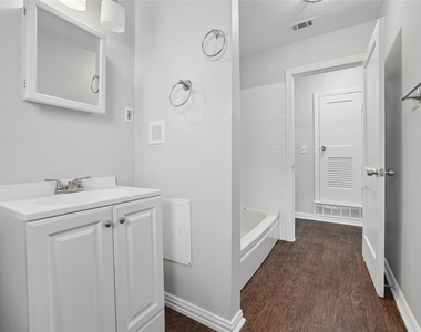 2333 Bird Street - Photo Thumbnail 24