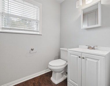 2333 Bird Street - Photo Thumbnail 23