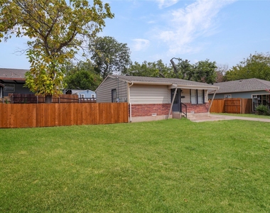 2333 Bird Street - Photo Thumbnail 4