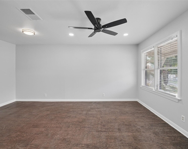 2333 Bird Street - Photo Thumbnail 9