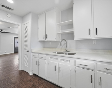 2333 Bird Street - Photo Thumbnail 21