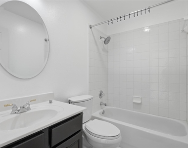 5001 Spicewood Drive - Photo Thumbnail 24