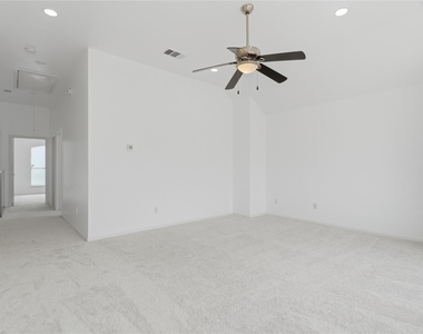 5001 Spicewood Drive - Photo Thumbnail 22