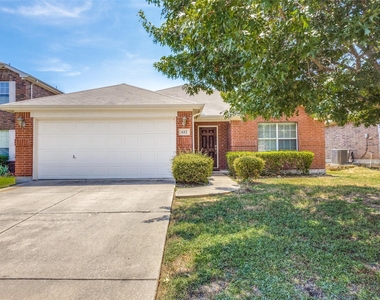 612 Cove Court - Photo Thumbnail 1