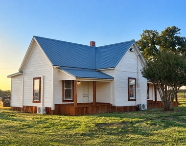 4529 Fm 1195 - Photo Thumbnail 1