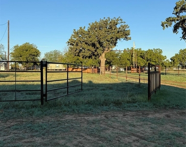 4529 Fm 1195 - Photo Thumbnail 5