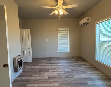 4529 Fm 1195 - Photo Thumbnail 18