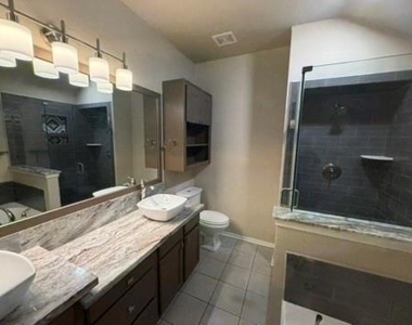 7905 Park Lane - Photo Thumbnail 16