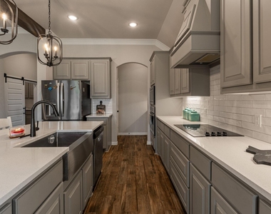 1089 Emilia Drive - Photo Thumbnail 22
