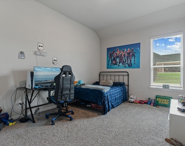 1089 Emilia Drive - Photo Thumbnail 37