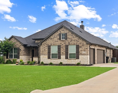 1089 Emilia Drive - Photo Thumbnail 1