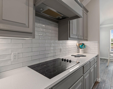 1089 Emilia Drive - Photo Thumbnail 24