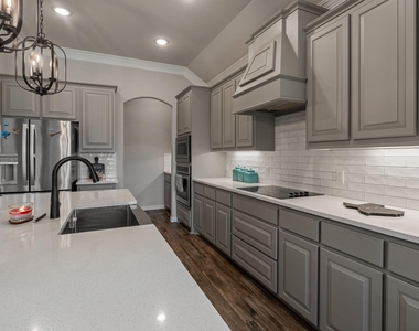 1089 Emilia Drive - Photo Thumbnail 21