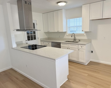 2704 Springlake Court - Photo Thumbnail 3