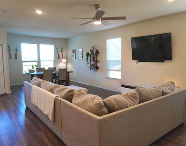 702 Indigo Road - Photo Thumbnail 4