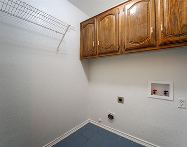 10 Cypress Court - Photo Thumbnail 25