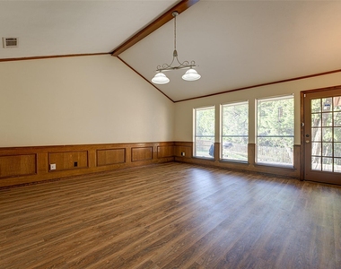 10 Cypress Court - Photo Thumbnail 5