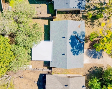 1035 Timberview Drive - Photo Thumbnail 16