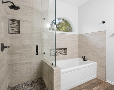 315 Londonderry Lane - Photo Thumbnail 22